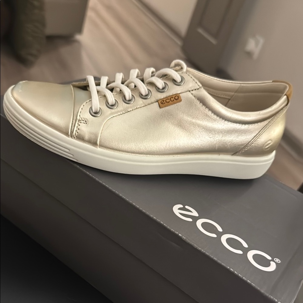 ECCO
Women's Soft VII Leather Lace Up Sneakers Size US 6-6.5 / EU 37❣️🙂 - Picture 7 of 16